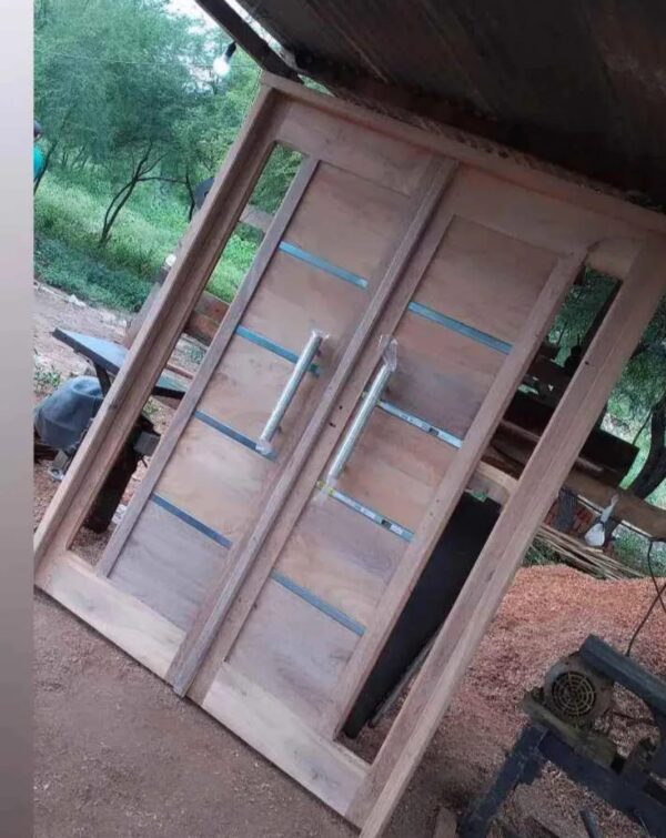 Portada algarrobo c/ espacio para vidrio entero recto 1.50x2.05 - Imagen 2