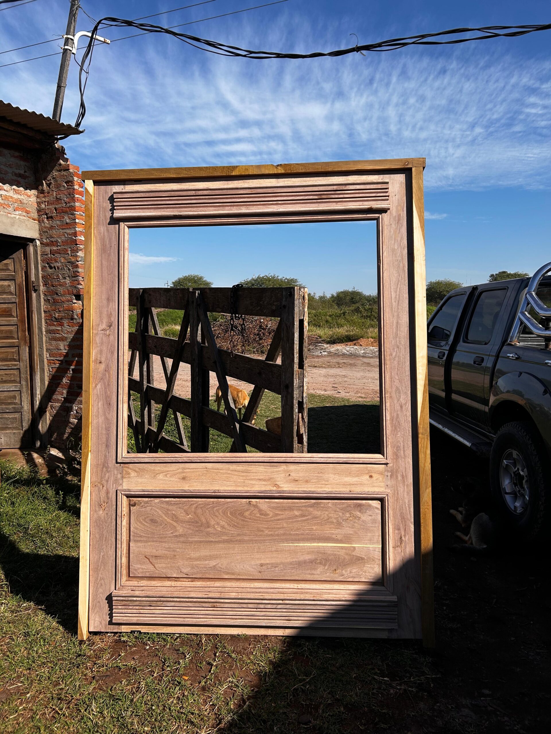 Puerta Pivotante estilo colonial Algarrobo 1.50x2.05