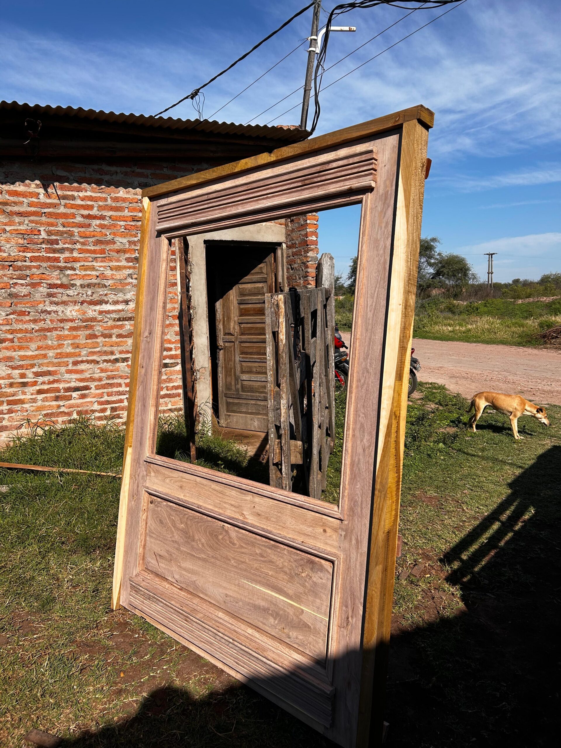 Puerta Pivotante estilo colonial Algarrobo 1.50x2.05 - Imagen 2